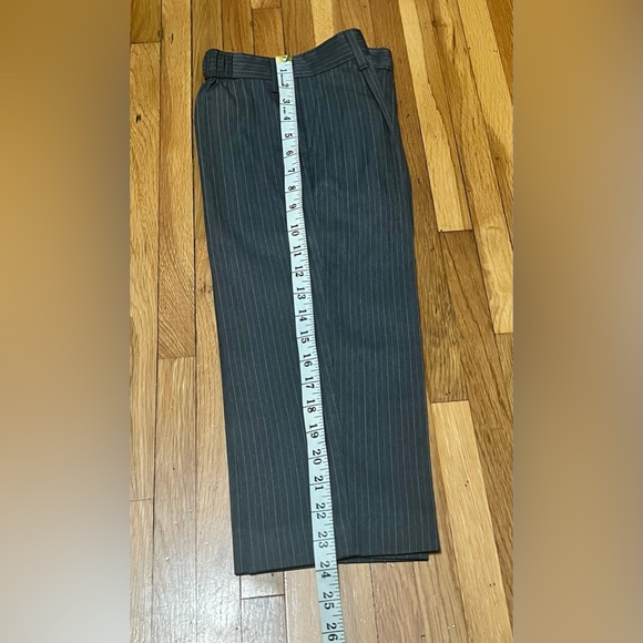 Geoffrey Beene Boy 2-piece Suite. Dark Gray with Pin Strips. Size 5 - Picture 14 of 14